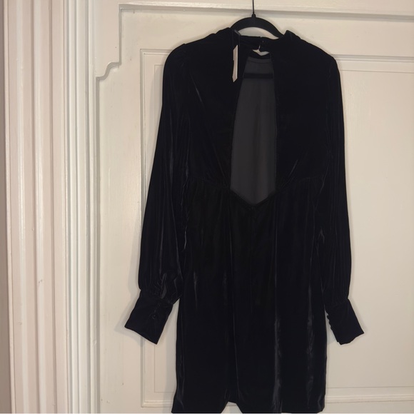 Banana Republic velvet dress - Picture 3 of 9